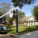 An Outdoor Solar Street Lamp Eliminates Wiring and Reduces Energy Costs